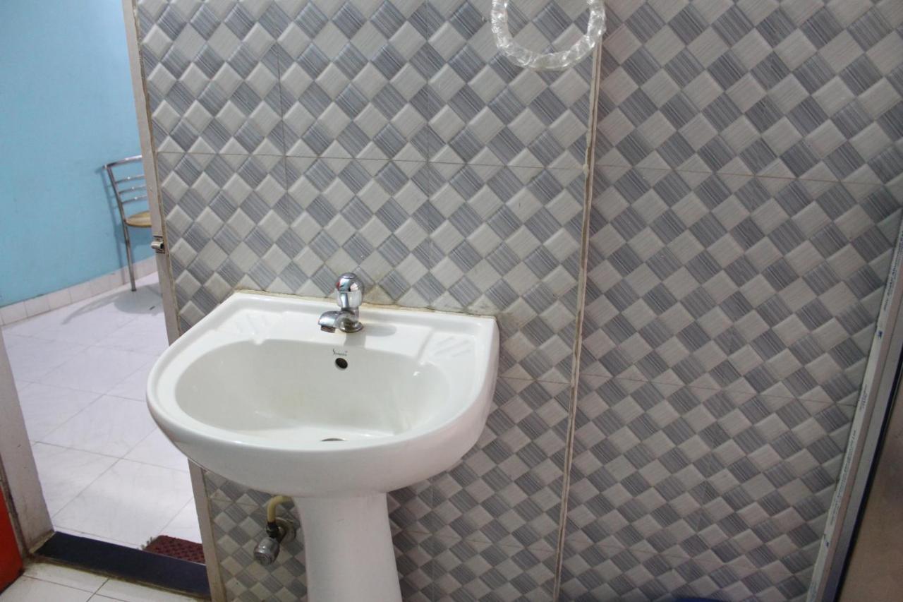 Lg Towers Hotel Guwahati Eksteriør billede